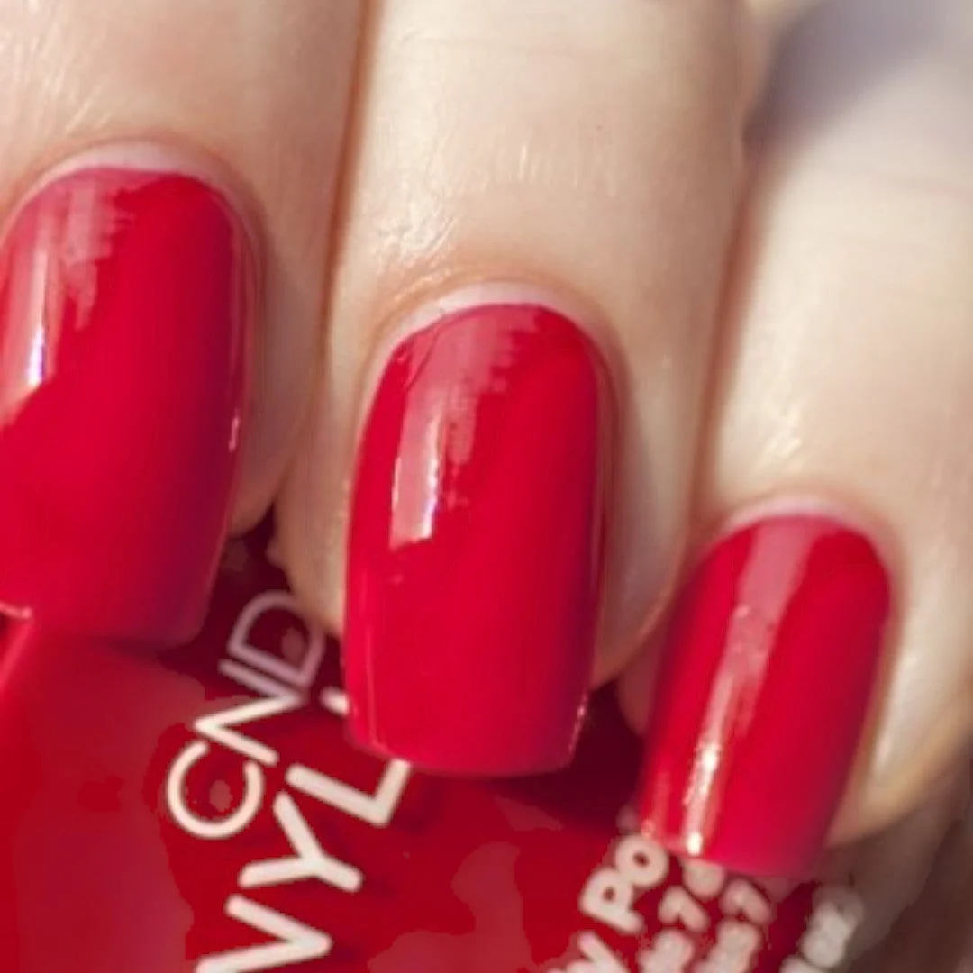 CND Vinylux - #143 Rouge Red - Image 2