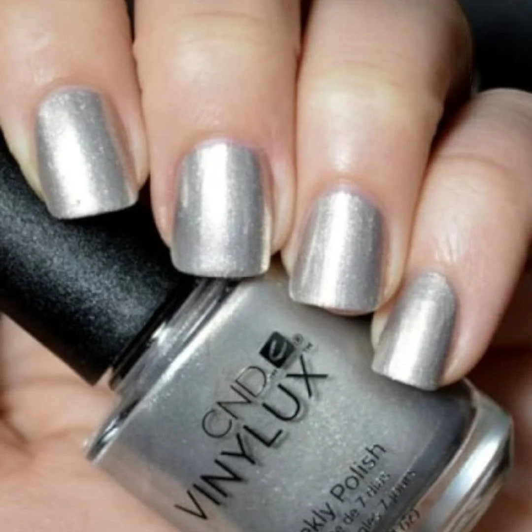 CND Vinylux - #148 Silver Chrome - Image 2