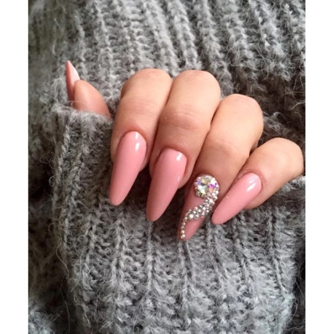 CND Vinylux - #215 Pink Pursuit - Image 2