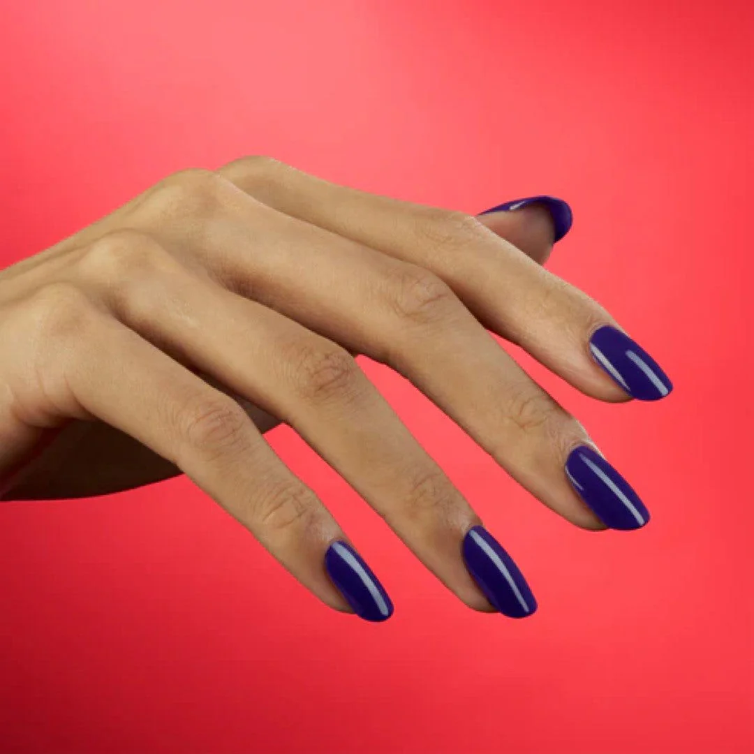 CND Vinylux - #484 Battle Royale - Image 2