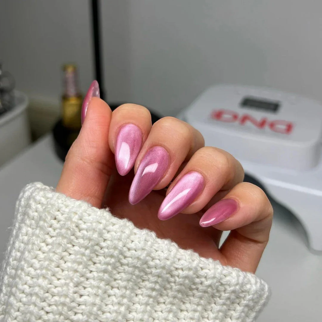 DND Diva 9D Cat Eye Gel Polish - Kitty Blossom #08 - Image 3