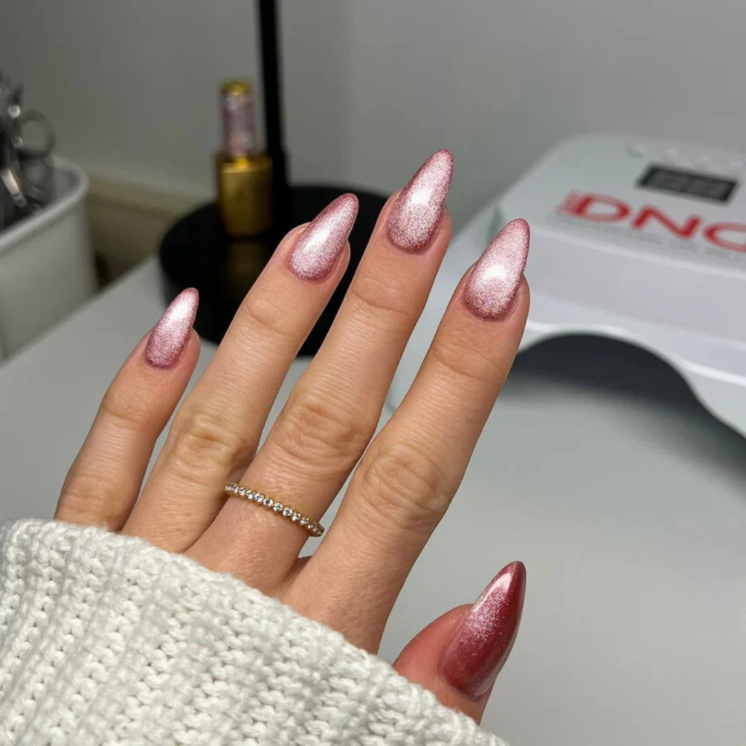 DND Diva 9D Cat Eye Gel Polish - Wanna Be Yours #29 - Image 3