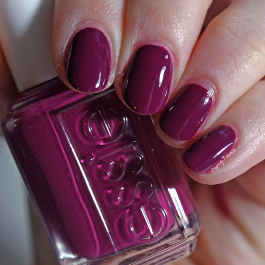 Essie Nail Lacquer - New Year New Hue #1121 - Image 2