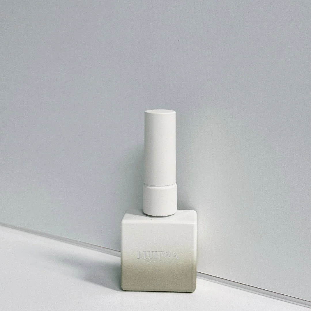 Liuhwa Cat Eye Gel Polish (HEMA-Free) #L074