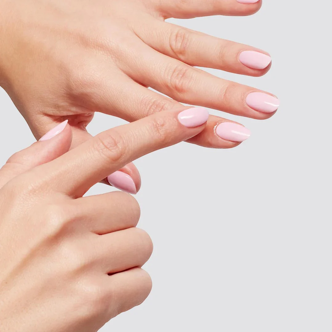 OPI Nature Strong - Glow Up Nail & Cuticle Oil 8Ml - Image 3